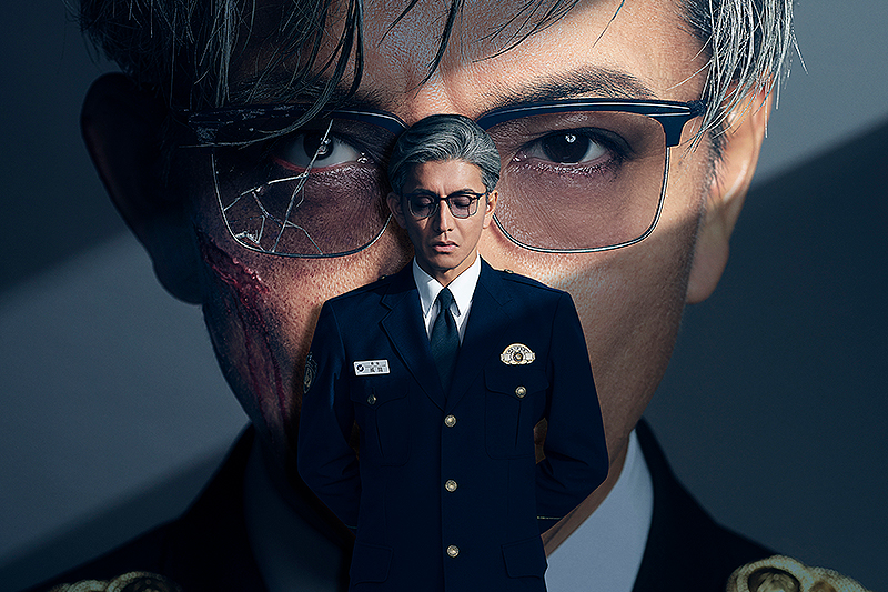 映画『教場 Requiem』のキービジュアル(ひびの入った眼鏡の風間公親=木村拓哉)